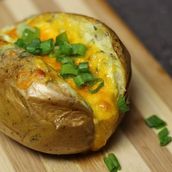 بطاطا مشوية بالجبن
